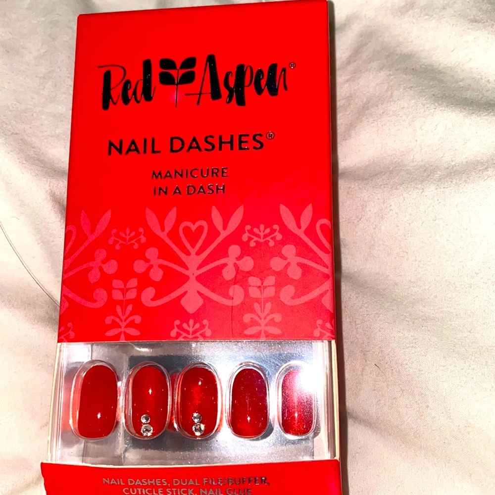 Red Aspen Nail Dash! Red Rock Canyon Remy!